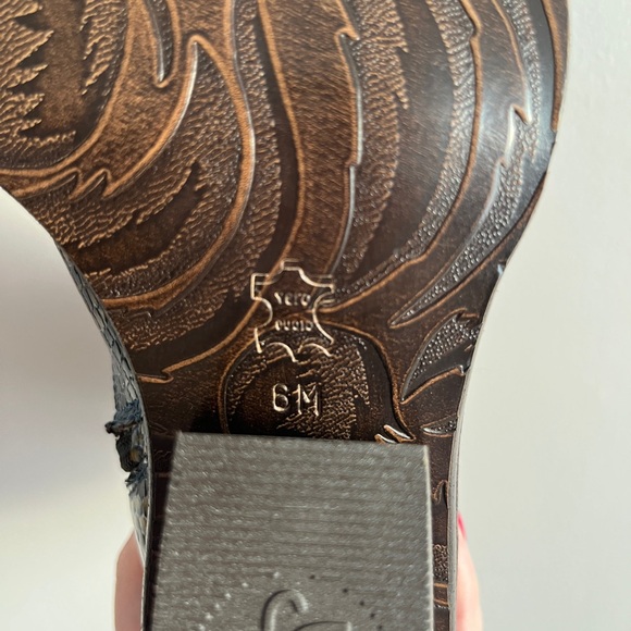 Donald J. Pliner- Western Couture Bootie - Picture 14 of 15